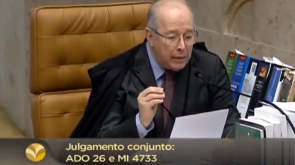 Ministro Celso de Mello é o relator da ADO 26, que visa criminalizar a homofobia.